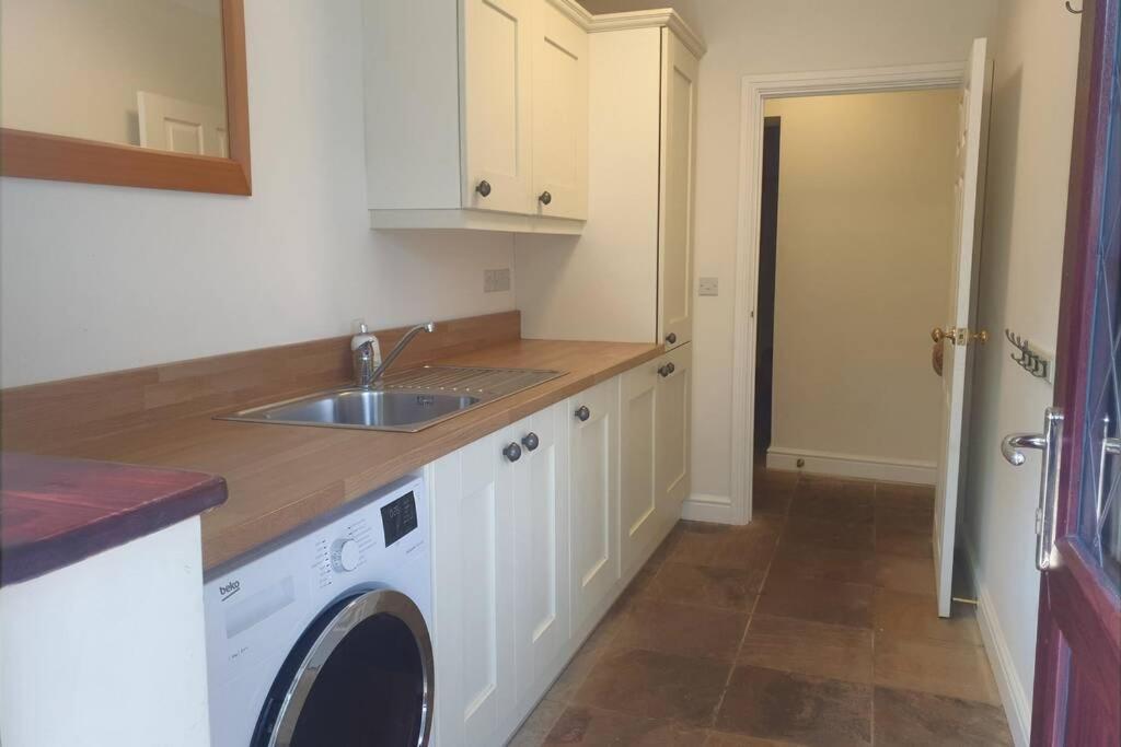 Ashwood Holiday Cottage. 애슈퍼드 외부 사진