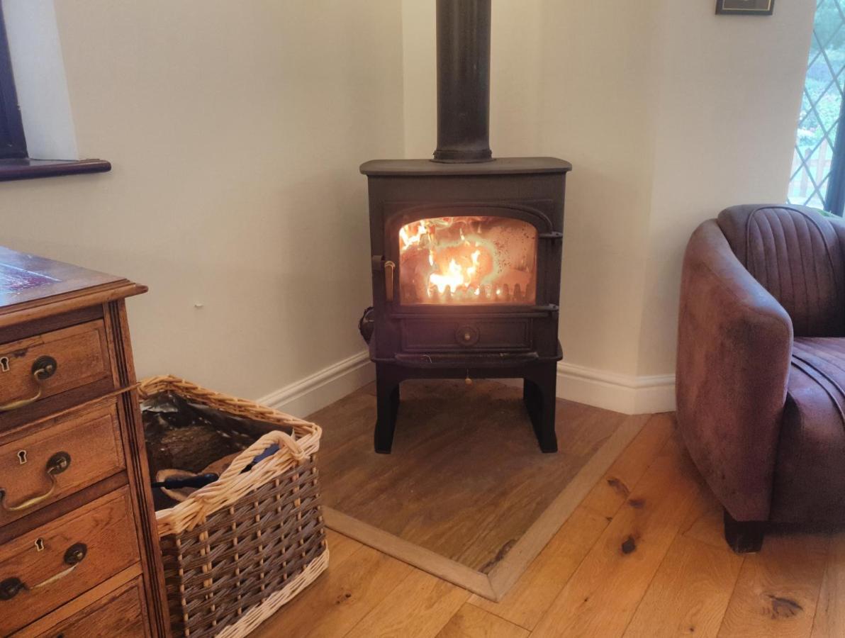 Ashwood Holiday Cottage. 애슈퍼드 외부 사진